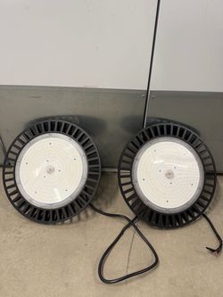 UFO LED High Bay Light - 240W, 5000K (Commercial / Industrial / Garage Light)