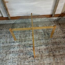 Coffee Table, round Glass, Wood Bottom 