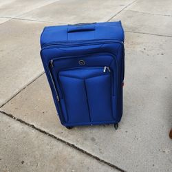 Rolling Suitcase 
