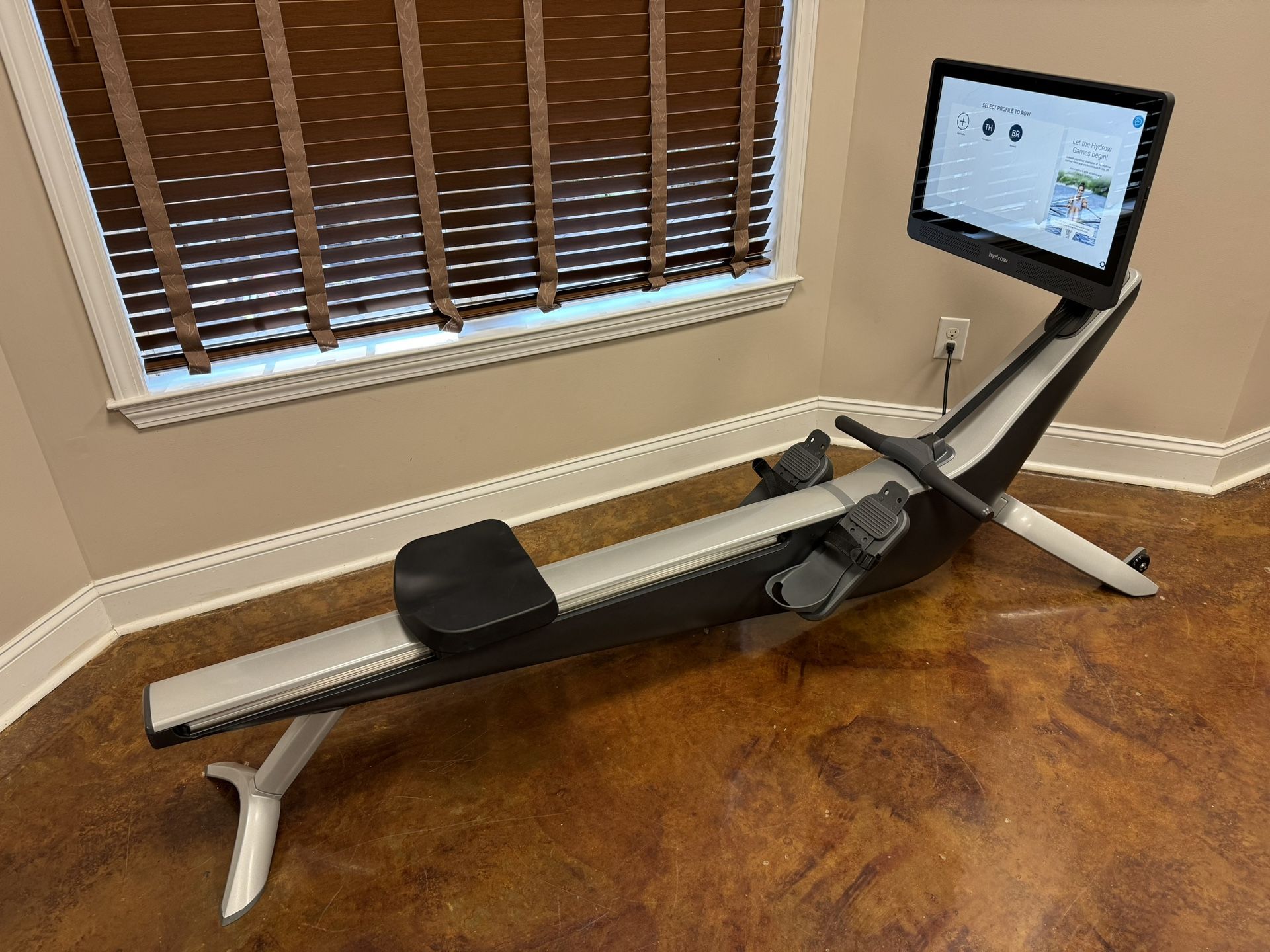Barely Used - Hydrow Rower - Like New! Used 17 Times