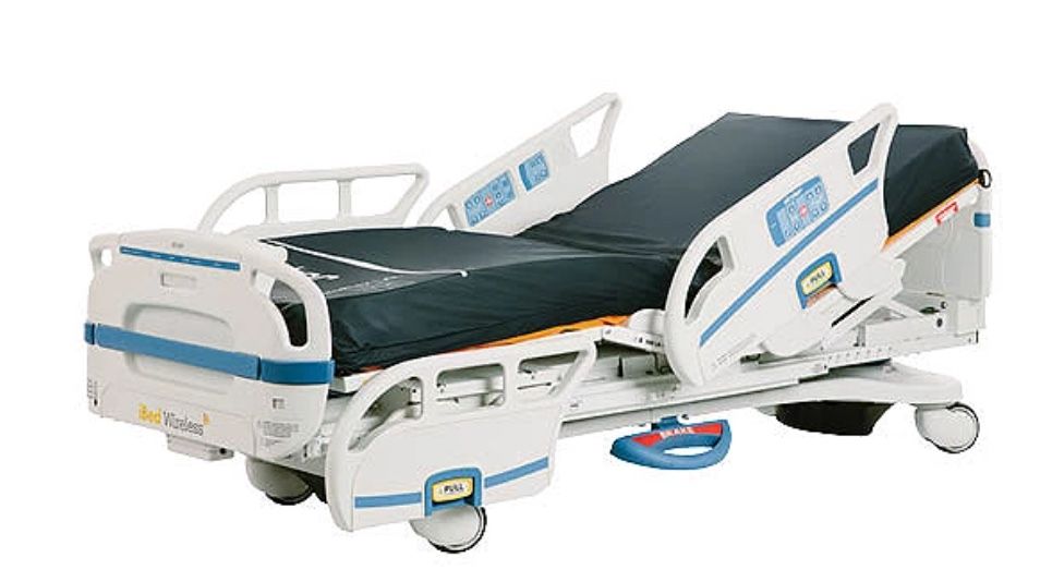 Make Me A Reasonable Offer Struker S3 Hospital Bed