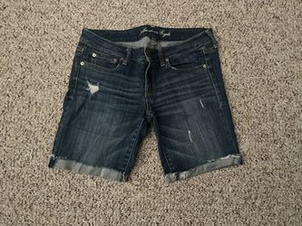 American Eagle medium factory distressed jean shorts 29 8