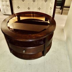 Cocktail Table With Glass Top And Drawers For Storage 