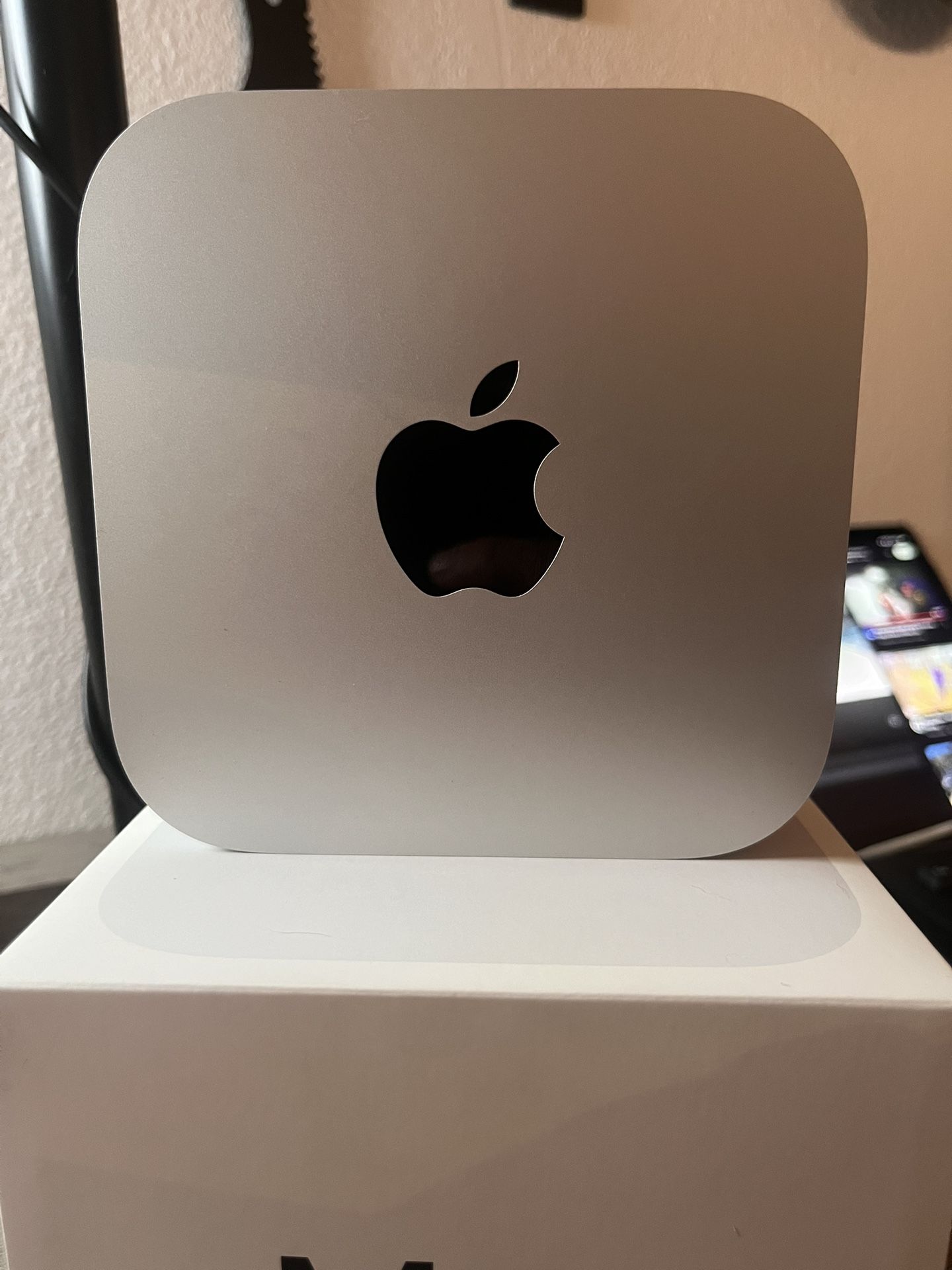 Mac Mini M4 16Gb memory (256GB Storage) Barley Used