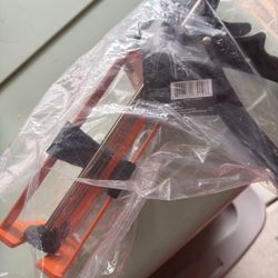 Dual component caulk gun