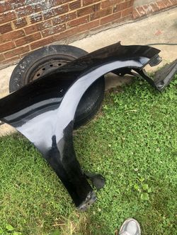 Nissan fender