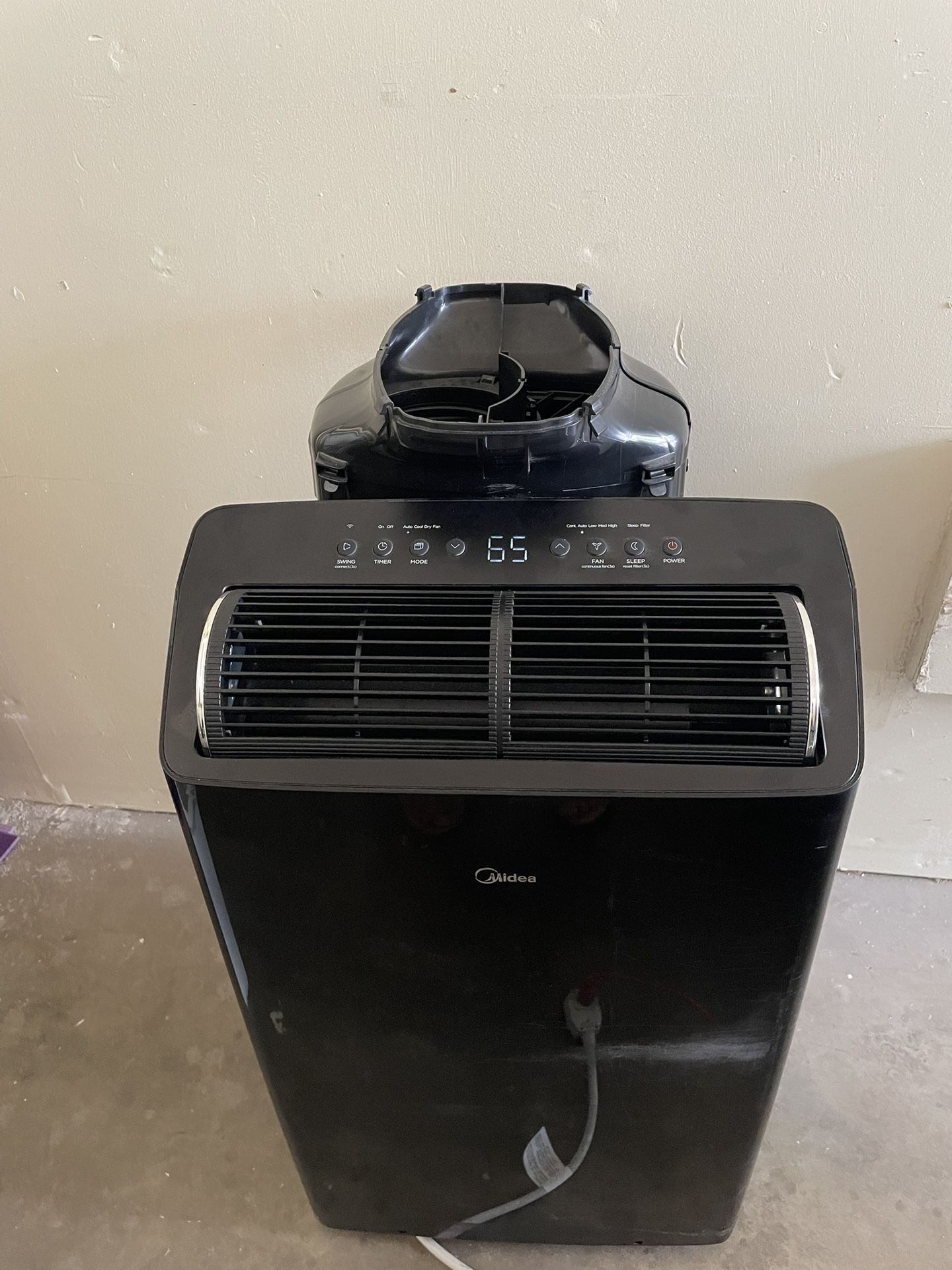 Midea 12,000 BTU Portable AC – Works Great