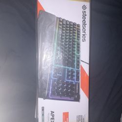 Steelseries Apex 3 Gaming Keyboard 