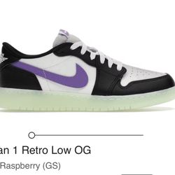 Jordan 1 Retro Low (Black Raspberry)