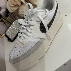 Women Nikes Cheetah