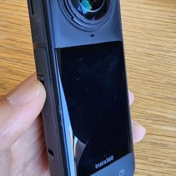 Insta 360 X5 with OEM Photo Grip