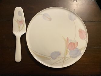 Mikasa Cake Plate Set