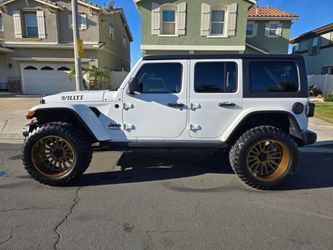 22x12 V-ROCK ANVIL ON 37X13.50R22 MT