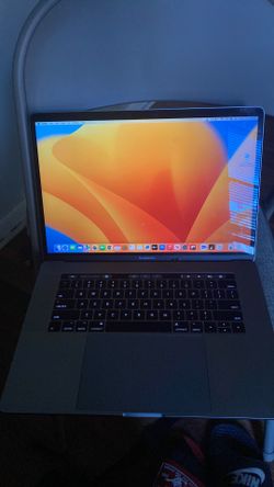 MacBook Pro i7 2017 edition