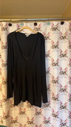 Black Long Sleeve V-Neck light weight shirt