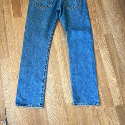 501 Levi’s Size 29 X 30 in Great condition these were my sons in the mid 90’s 