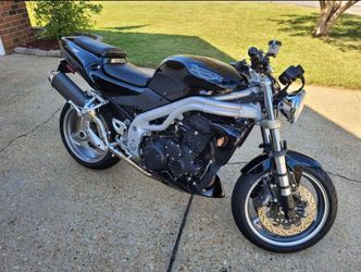 2004 Triumph 955i speed tripple