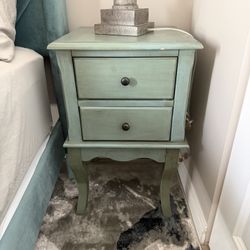 25‘ night stand A Pair