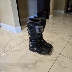 Motocross boots