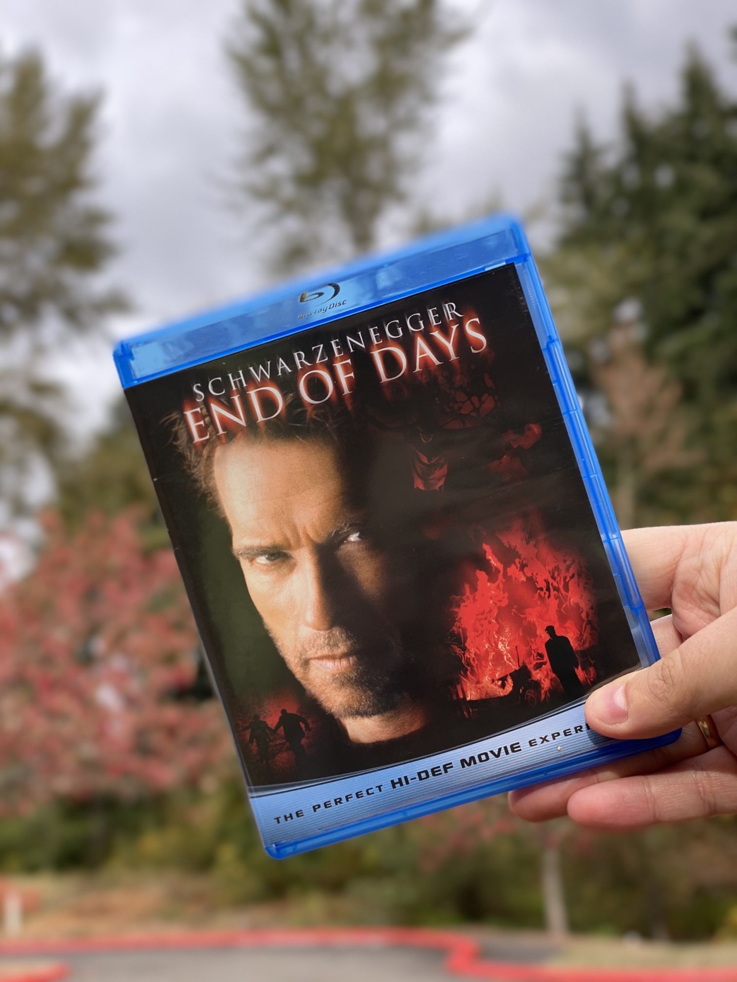 END OF DAYS (BluRay, Like New)