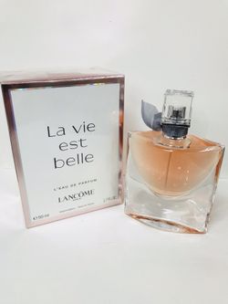100 % authentic La vie est belle by Lancome perfume for women. Original brand new in the box