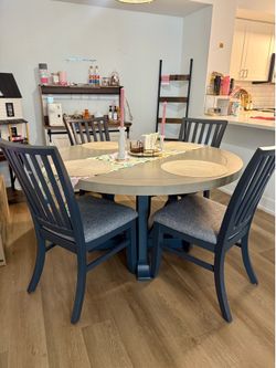 Hilton Head Graphite 5pc Round Table Dining Room