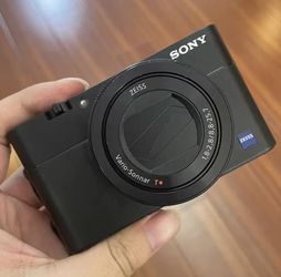 Sony Cyber-shot DSC-RX100 V M5 20.1MP Compact Camera