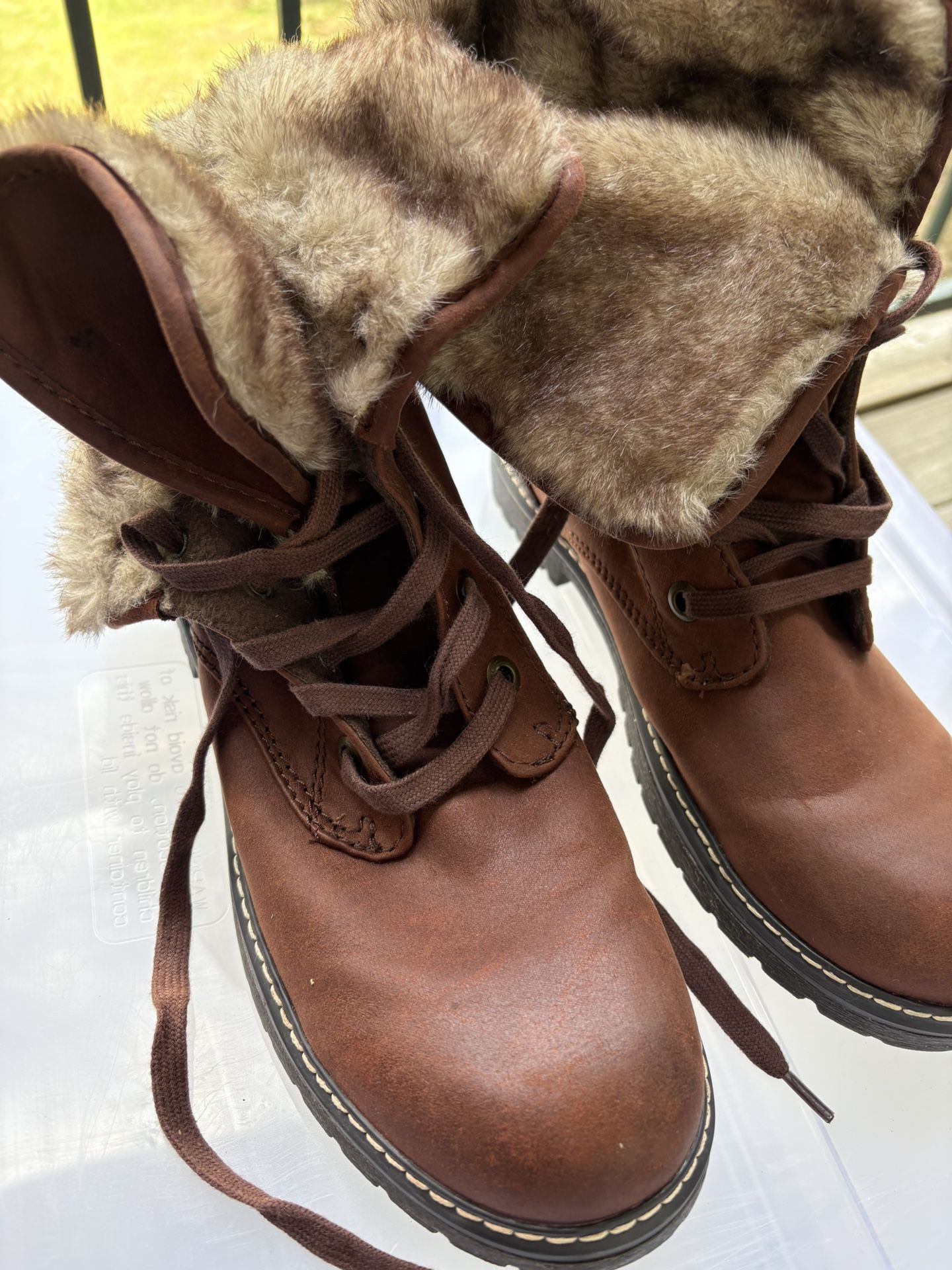 Faux Fur Lined Hiking Boots - Women’s Size 10