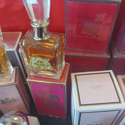 Victoria Secert Spend More Then 200 And Get 5%discount PICK UP ONLY