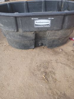 Rubbermaid 150 Gallons