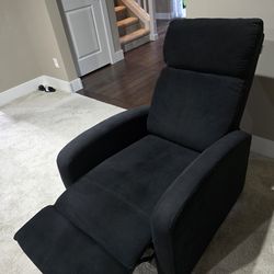 [Move out sale] - Recliner Chair - BLACK