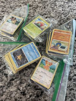 Random Pokémon Cards