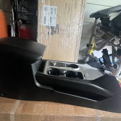 2022 Ford Explorer Center Console 