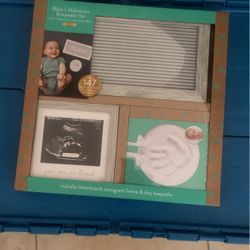 Baby Milestones Keepsake Set