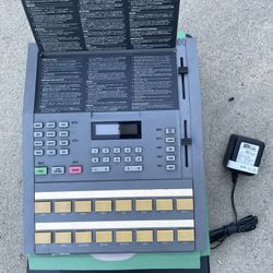 Alesis HR16 Analog Drum machine