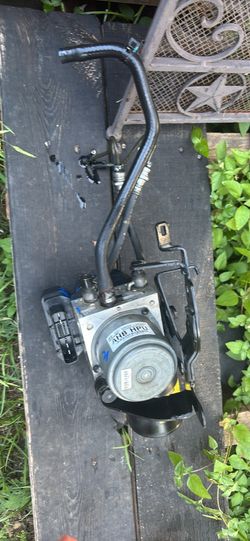 2011-2013 hyundai sonata hybrid abs pump