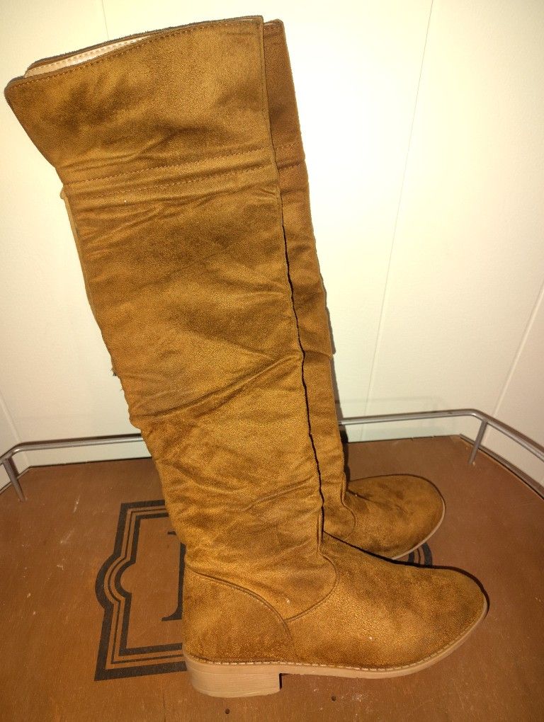 Girls Size 2 Brown Boots