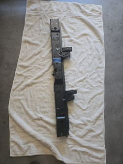 2019-2024 Toyota rav4 Radiator support upper