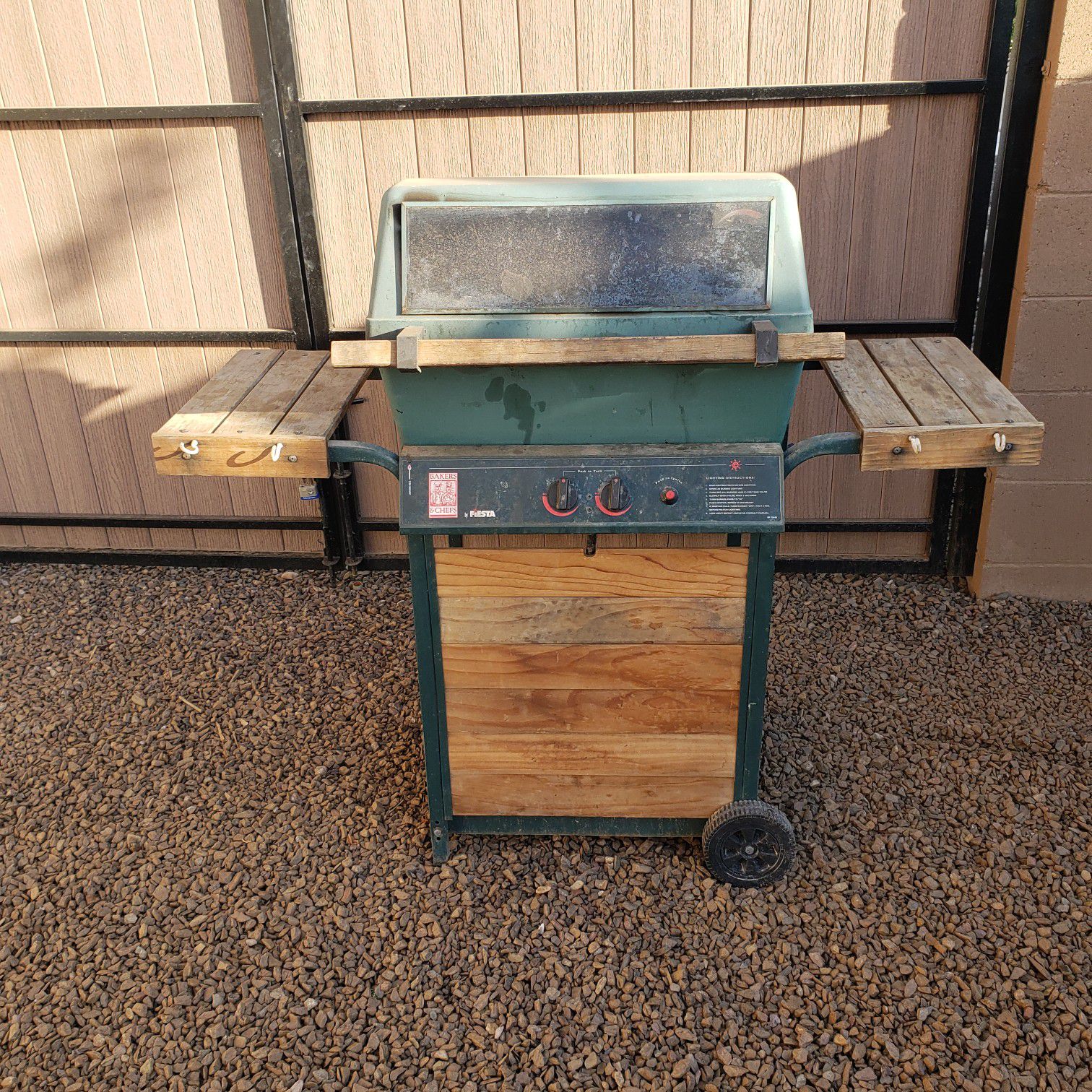 BBQ Grill in working condition