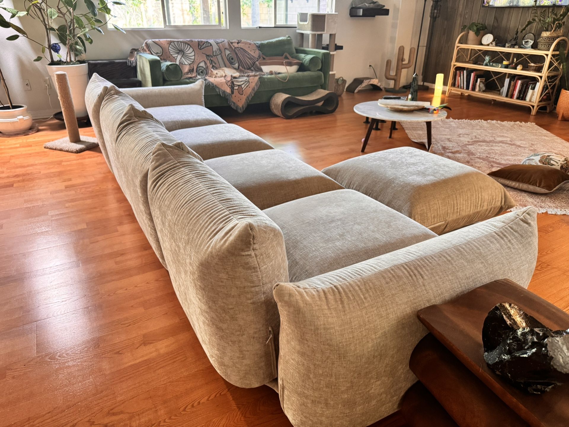 Hefty low-back Modular Sofa + Ottoman