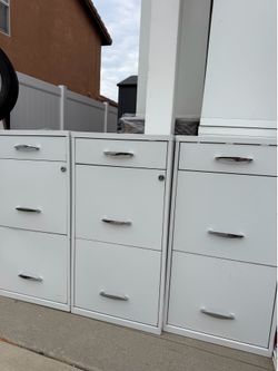 3 DRAWER FILING CABINETS