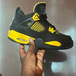 Jordan 4’s