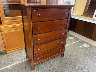 Made in Dublin Wooden 5-Drawer Dresser