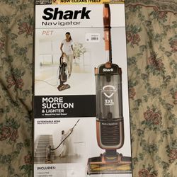 Shark Navigator® Self-Cleaning Brushroll Pet Upright Vacuum
