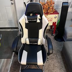 GTPLAYER Faux Leather Gaming Chair (some Scratches On Armrest)