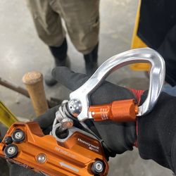 Miller fall proof rail system