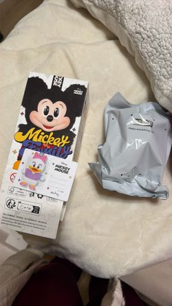 Daisy Mickey Family Popmart