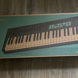 Novation Launchkey 49 MIDI Keyboard 