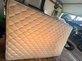 Full size mattress
