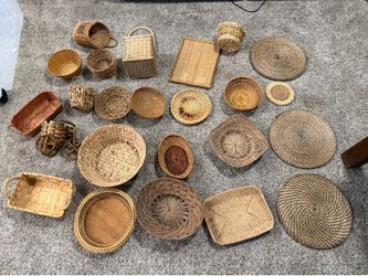 Wicker baskets/decor